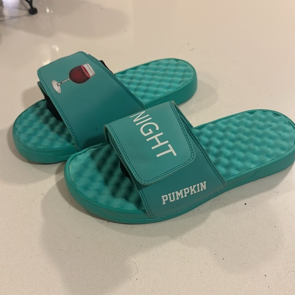 I Slide Sandals | The Mantra - Unique Wine Night Customized Size 7 - Picture 2 of 5